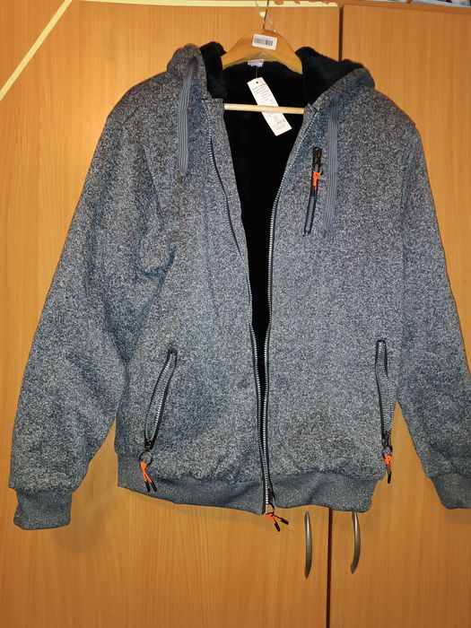 Жіночий теплий одяг