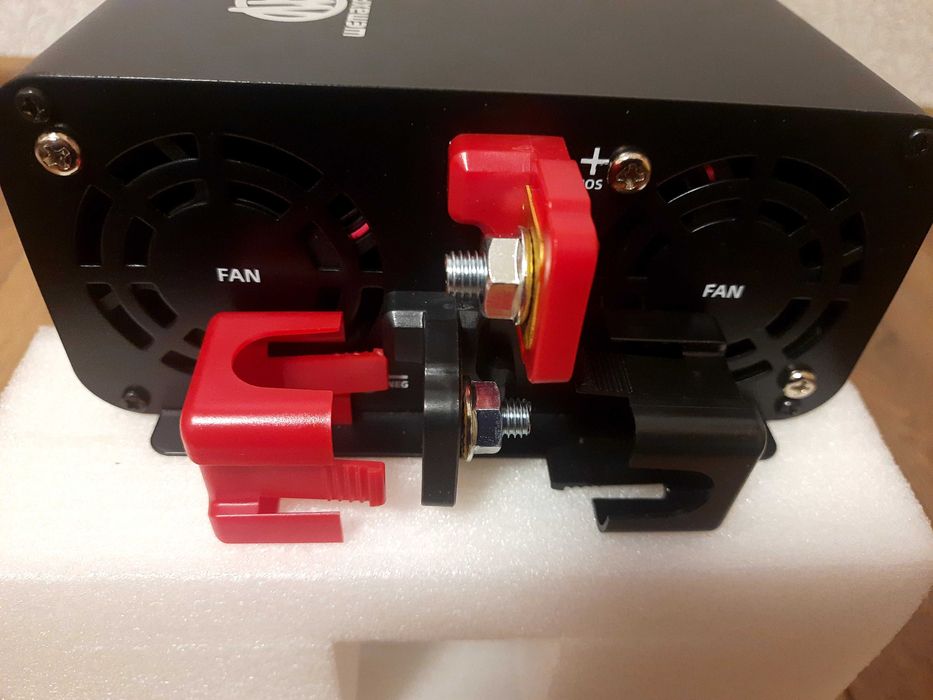 Топовий інвертор Wemaxpower 12V-220V 2000W/4000W чистий синус, дисплей