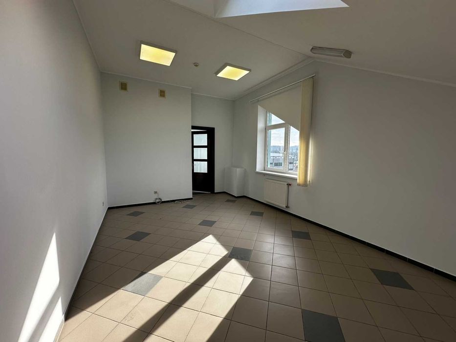 БЕЗ КОМІСІЇ! Оренда  приміщення на вул. Б. Хмельницького (ВАМ, АС-2)