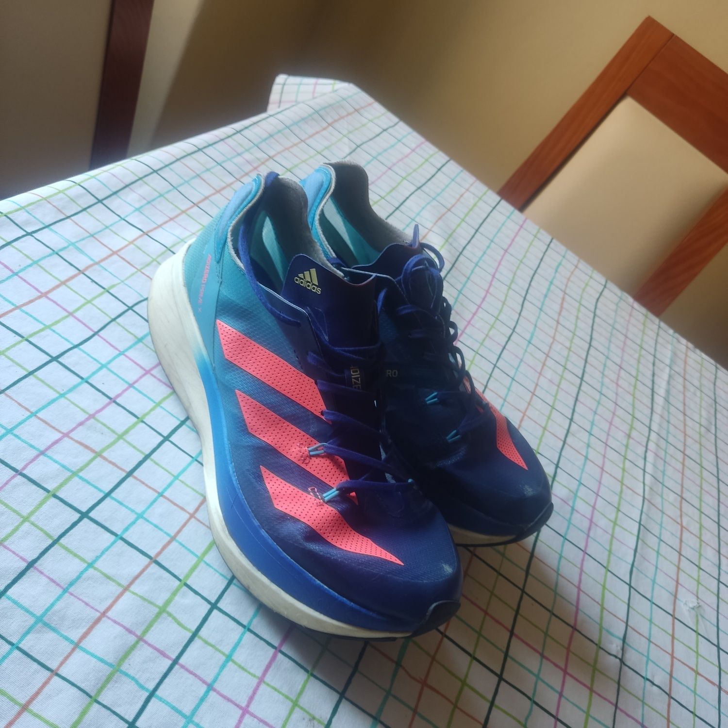 Tênis corrida Adidas adizero.