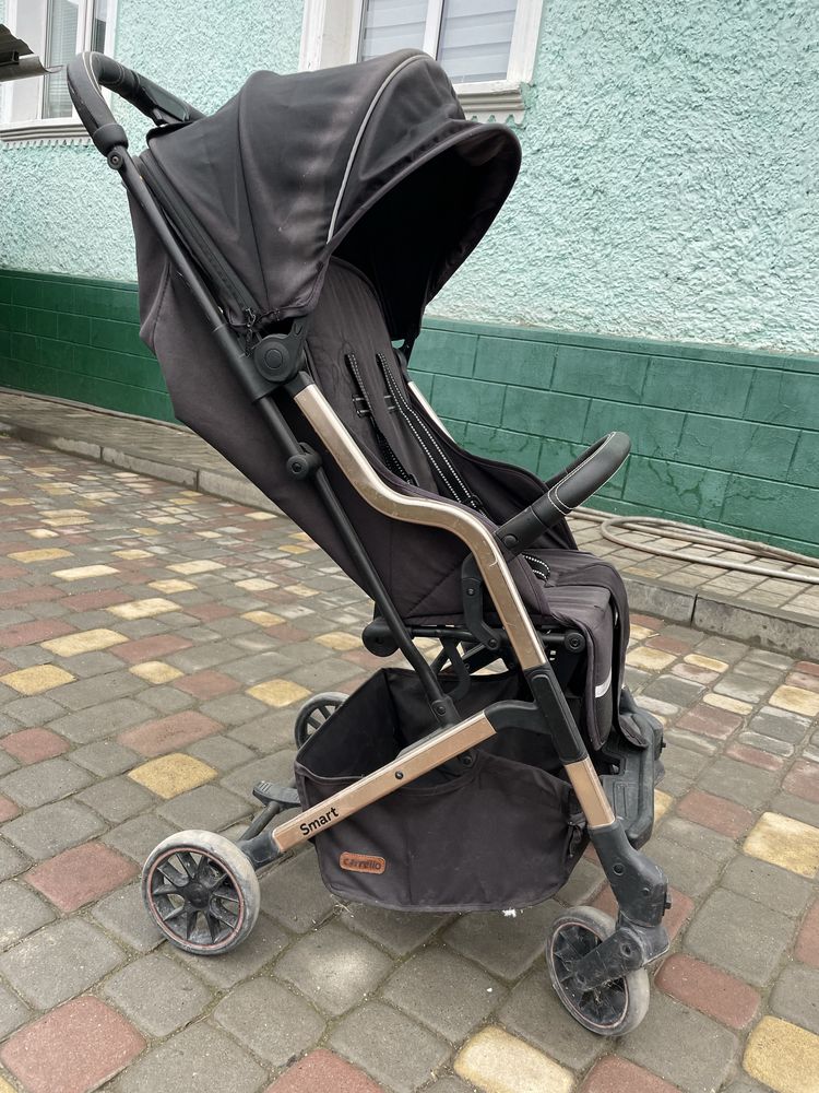Продам прогулянкову коляску