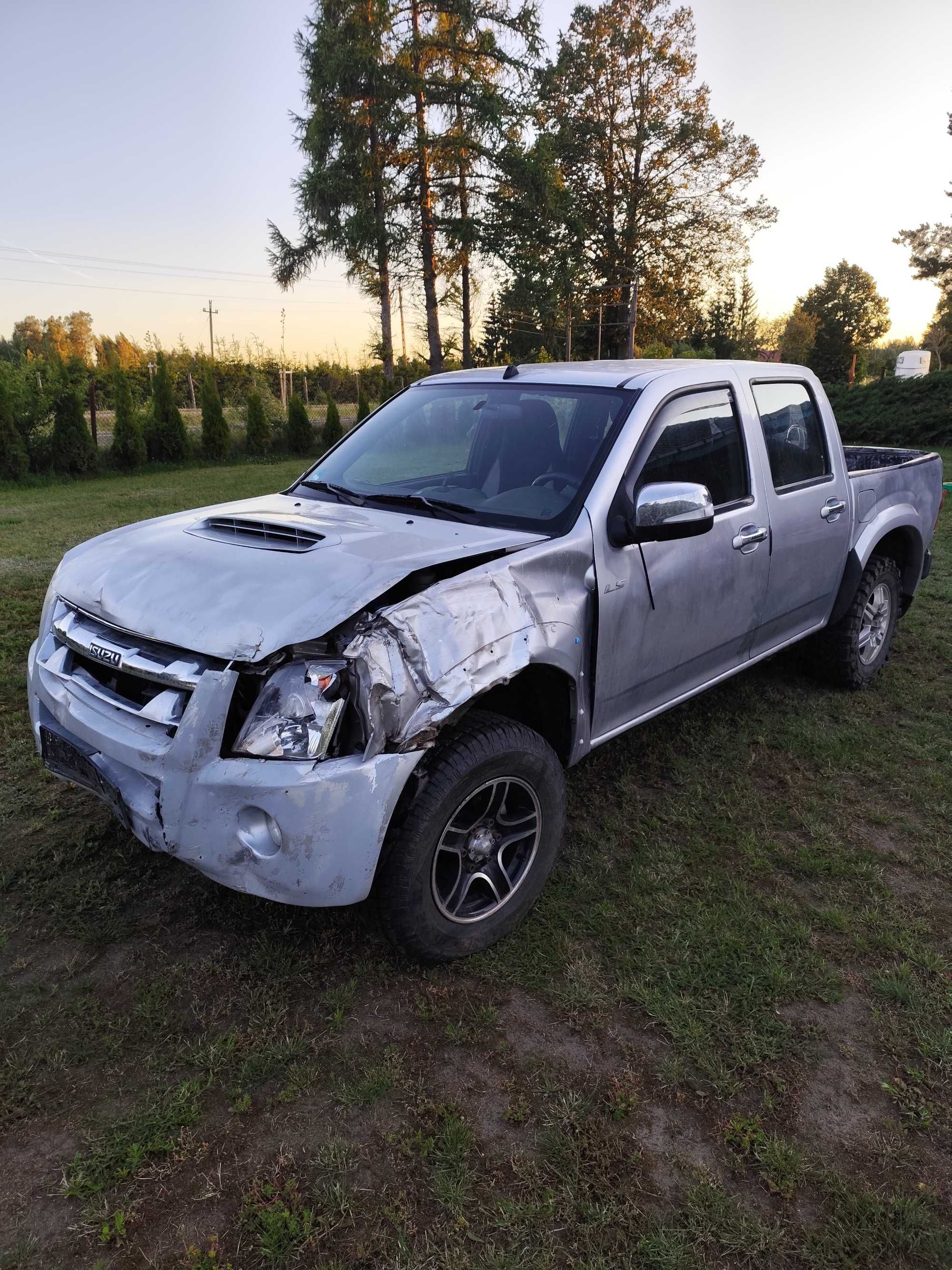 Isuzu D-Max 2011 rok
