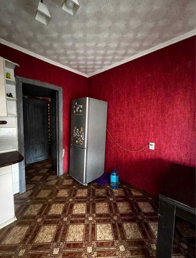 Продам 2-х кімнатну квартиру вул. Митрофанова Леваневського з меблями