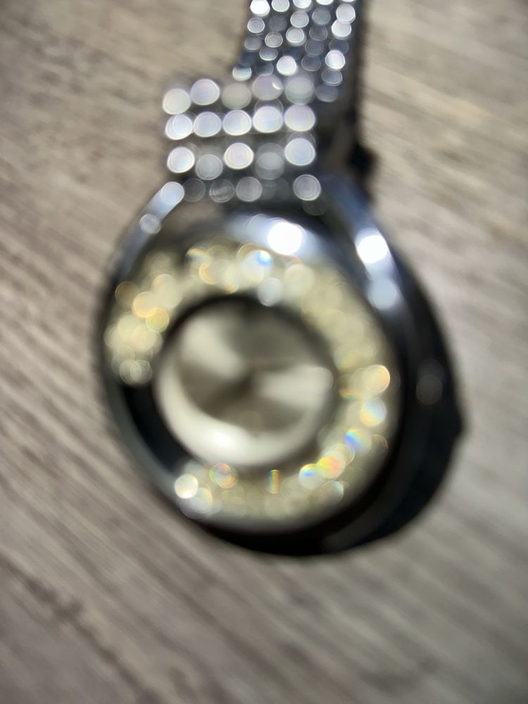 Годинник swarovski