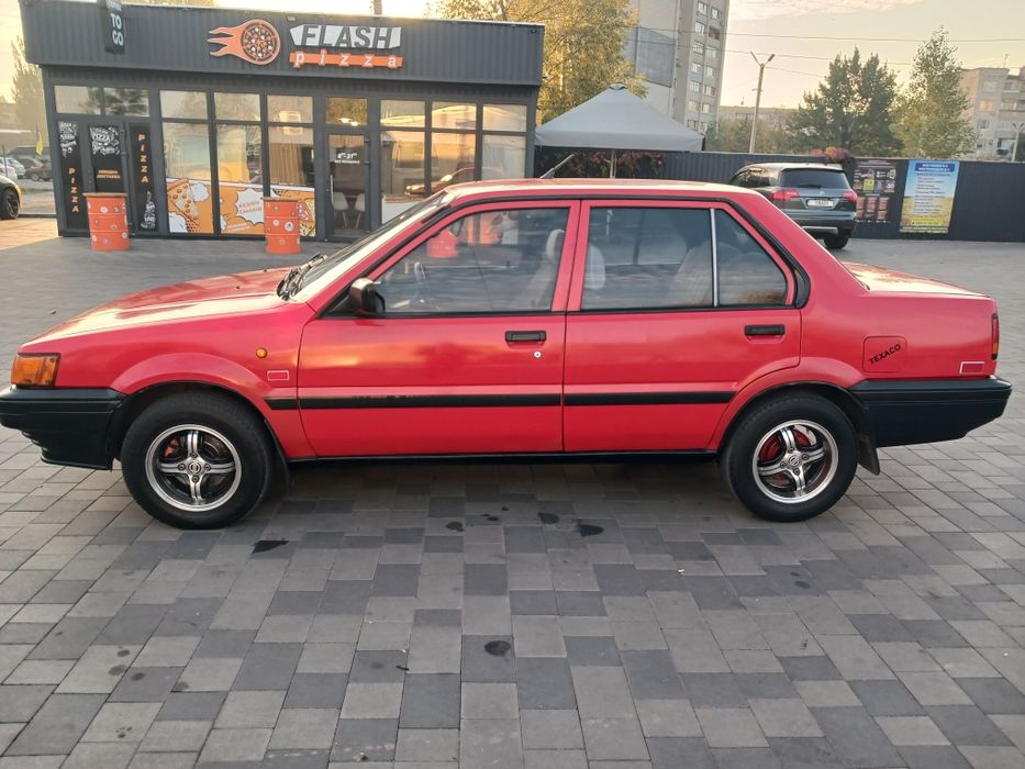 Продам Nissan Sunny 1,6 бензин