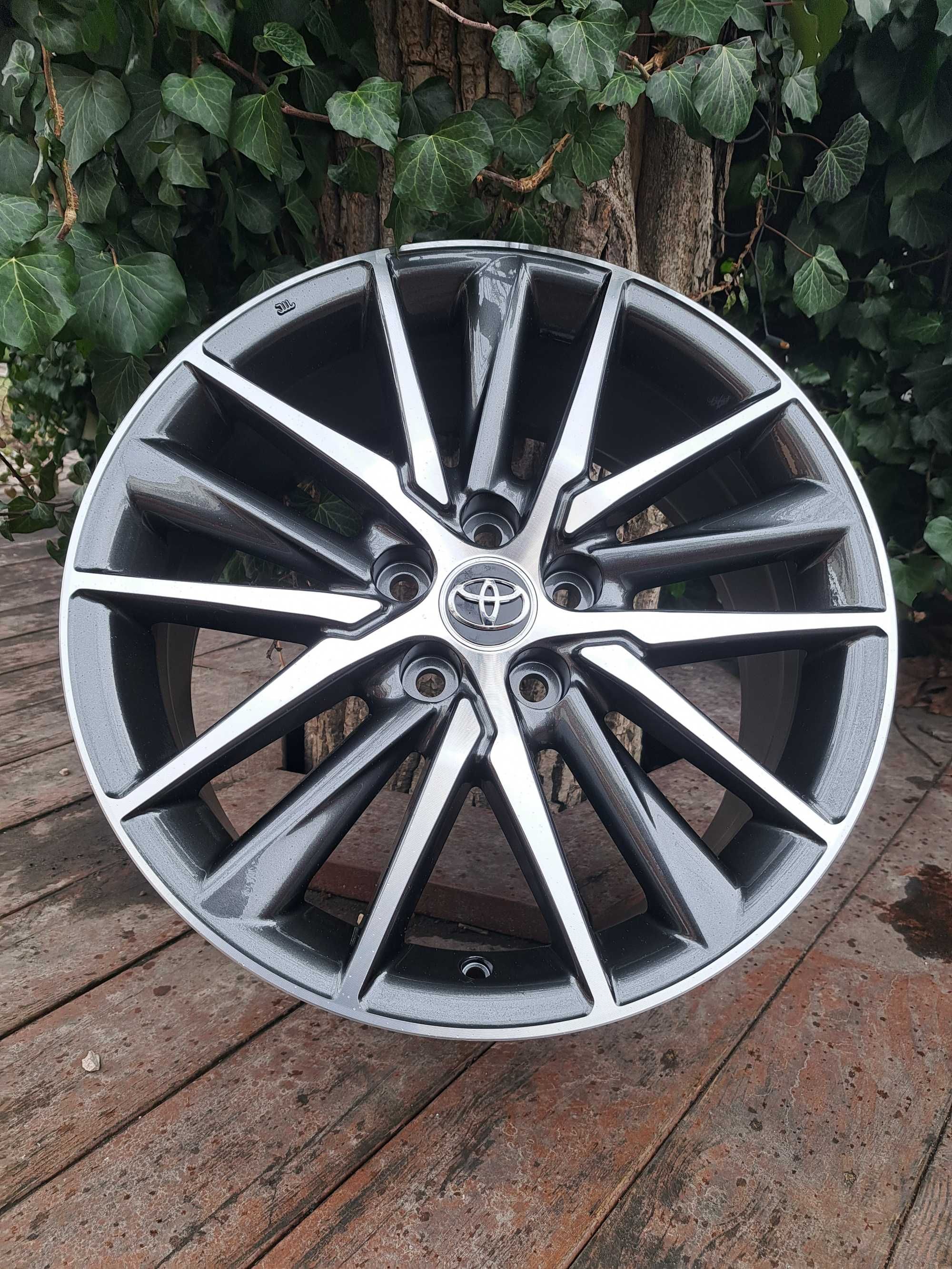 Диски Toyota Lexus R18 5x114.3 ET45 Dia60.1. В наличии. Camry