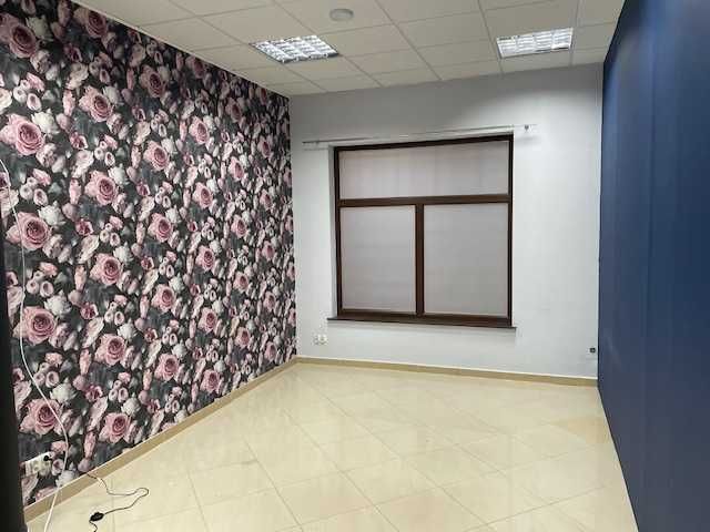 Duży lokal na parterze w centrum na salon kosmetyczny, sklep wynajmę