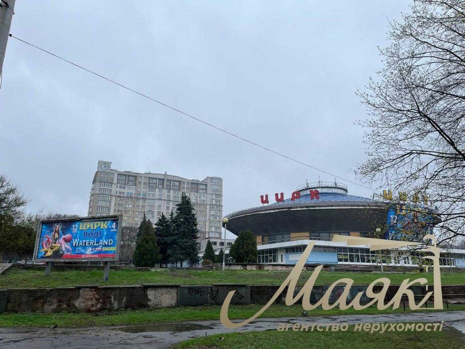 Продаж їдальні, два поверхи,634 к.м.вул.В.Зайцева,Цирк