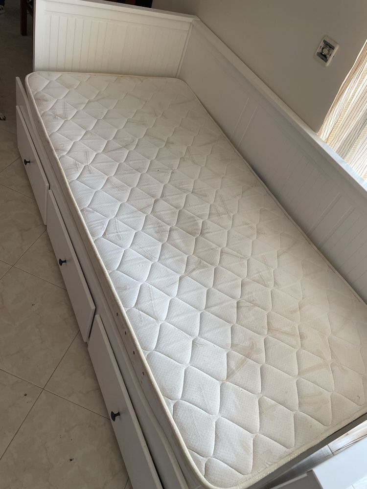 Cama ikea + colchão