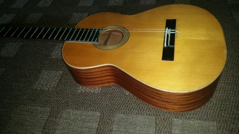 Gitara ALHAMBRA z 1978r. Idealna.