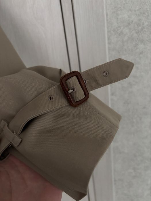 Він ажний тренч Barberrys