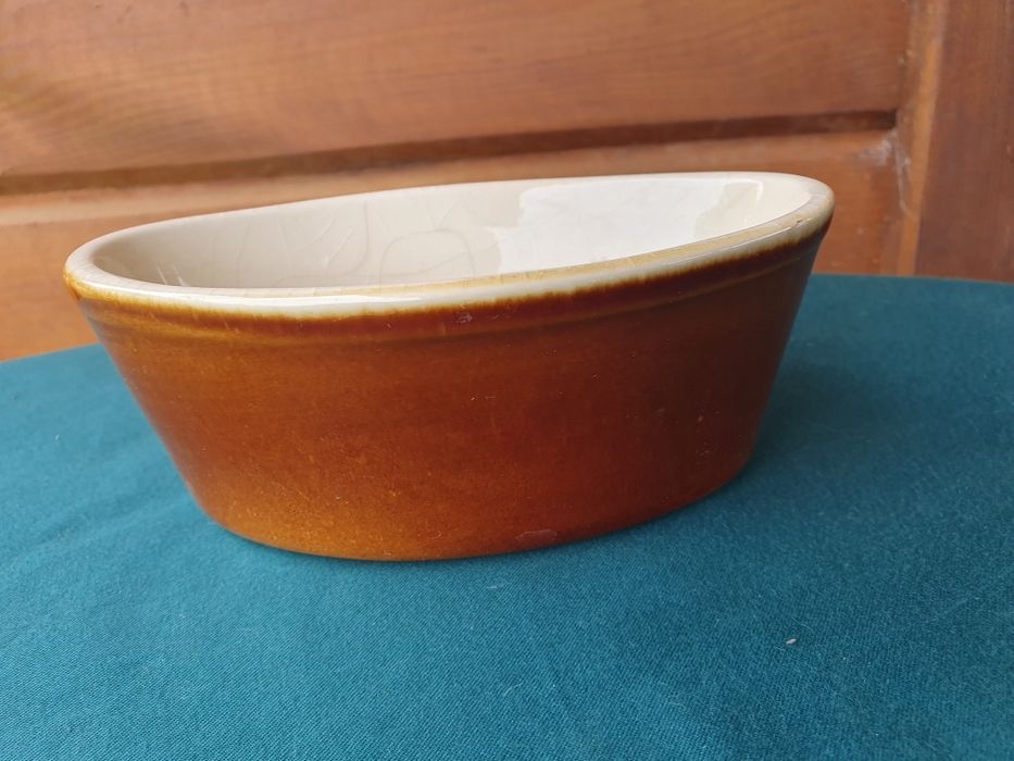 Ceramiczne,owalne naczynie