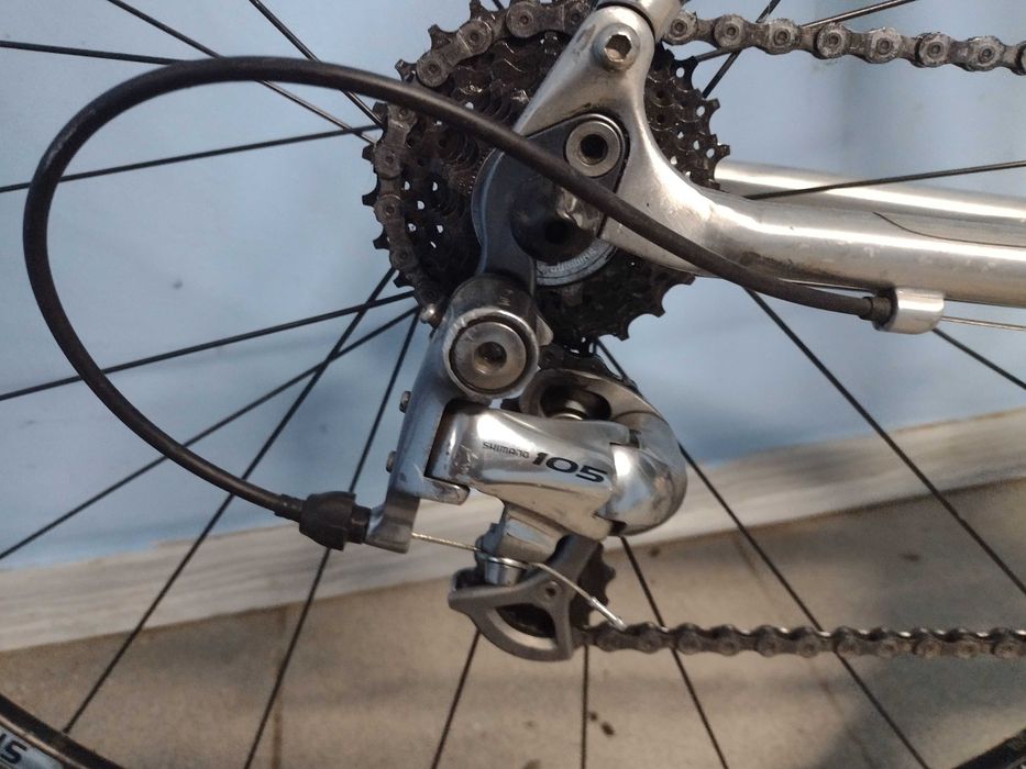 Sportowy rower szosowy SPECIALIZED Sequoia