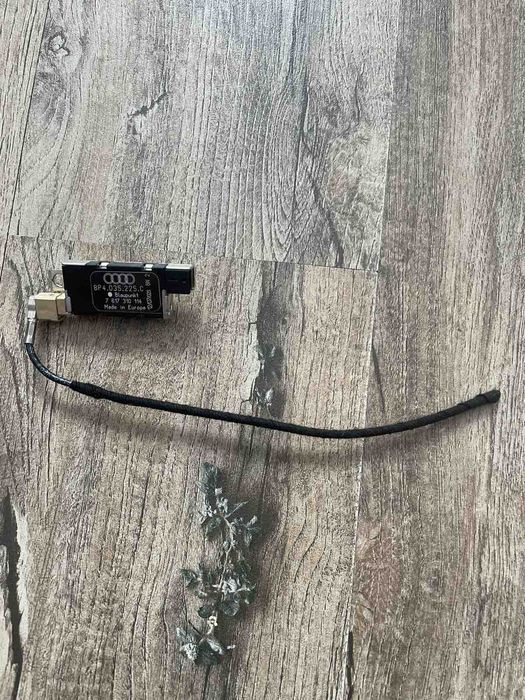 Підсилювач антени  AUDI A3 8P