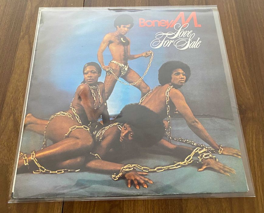 Disco de vinil: Boney M - Love for Sale, editado em 1977