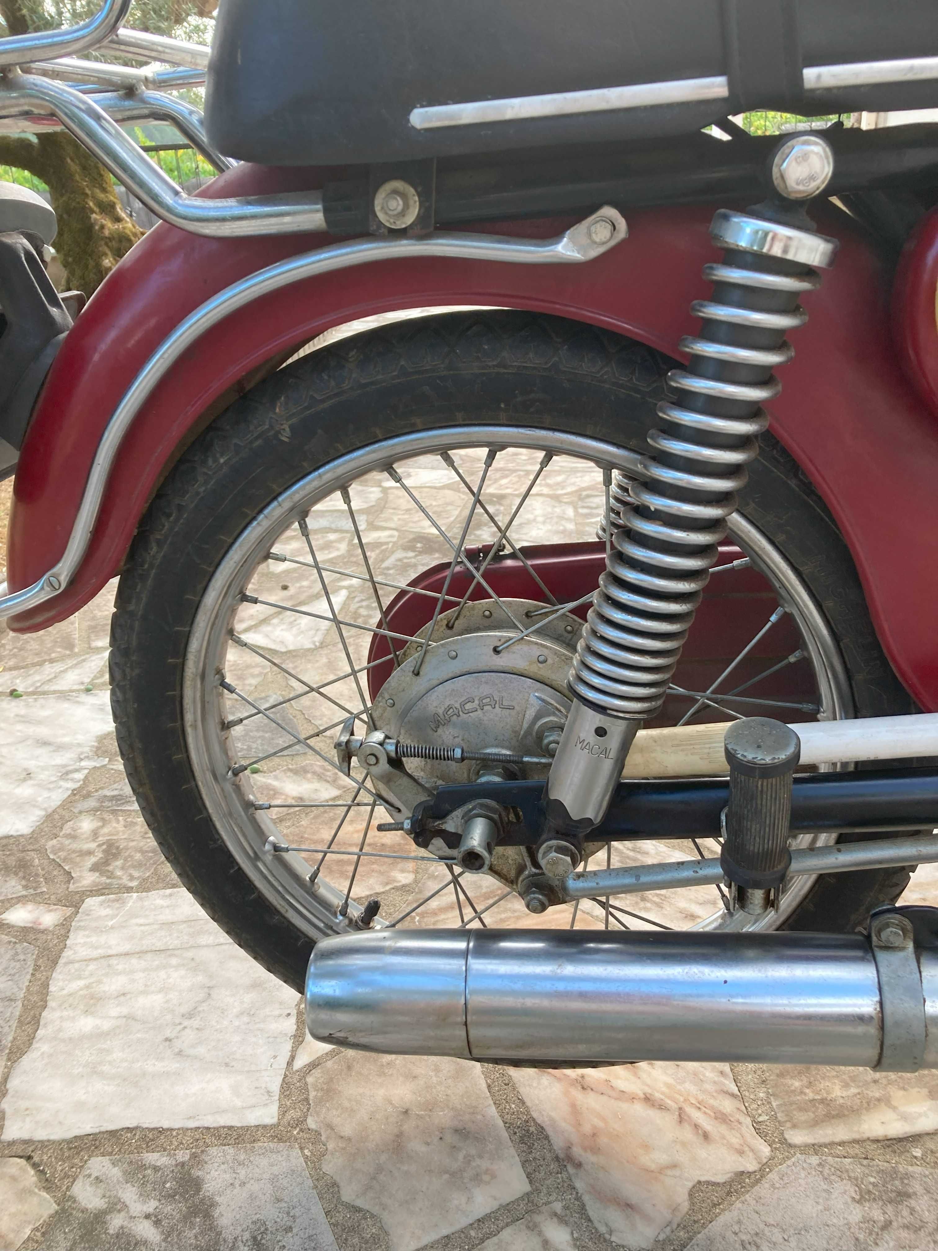 Macal M70 motorizada em primeira mão - Ano 1984 - Muito bom estado