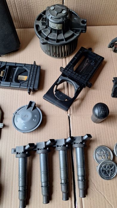 Cewka cewki Toyota Komplet Avensis t25 2.0 vvti 1AZ-FSE