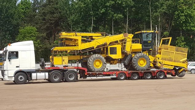 Transport  Maszyn Budowlanych Rolniczych. Domków. Cała europa