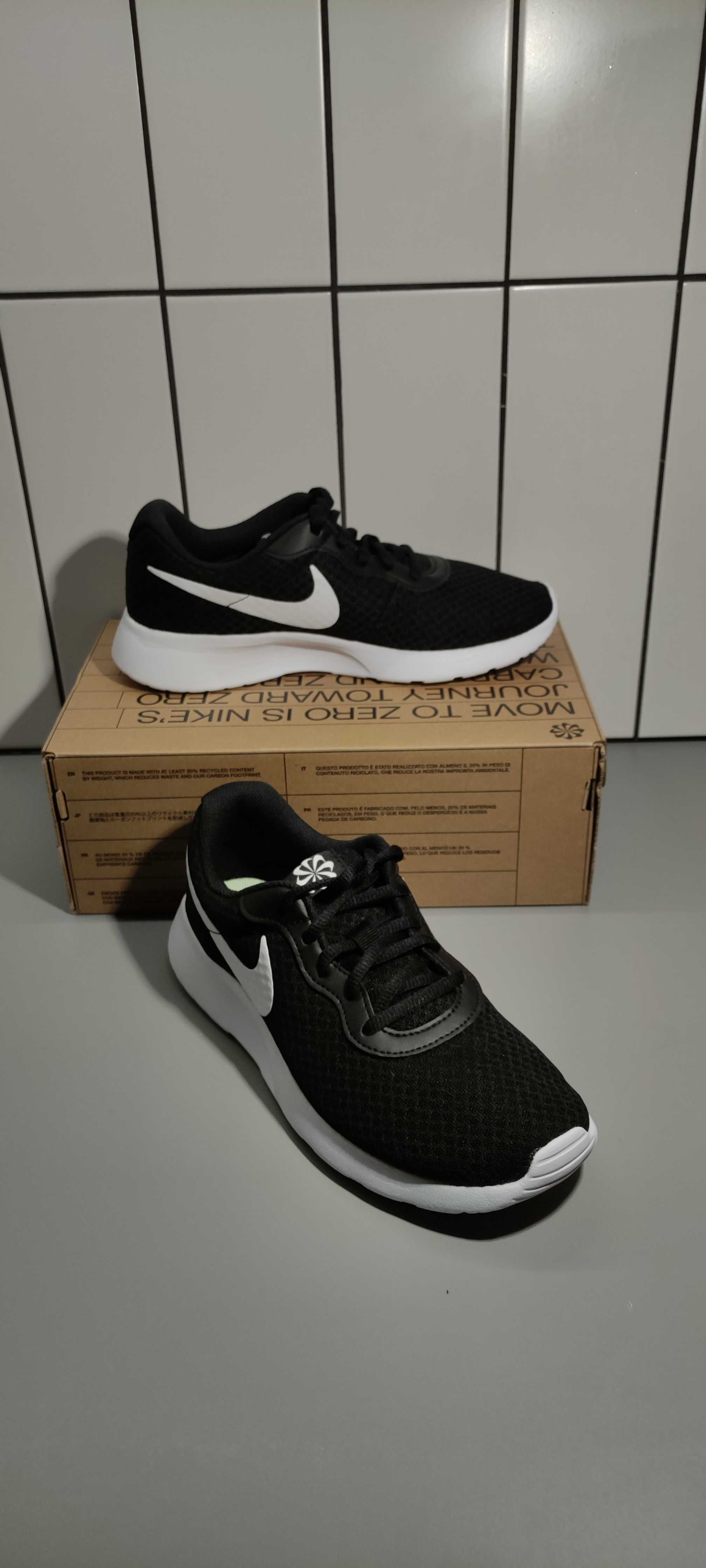 Sneakersy Nike Tanjun 38