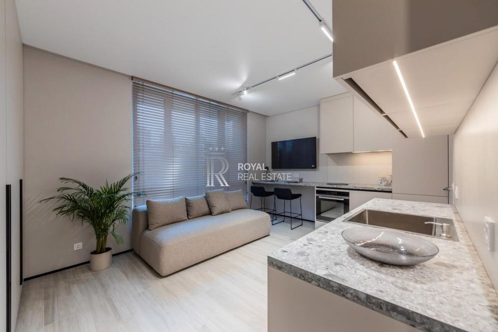 Продаж квартири Київ 2к 43м2 ЖК Новопечерська Вежа вул Михайла Бойчука