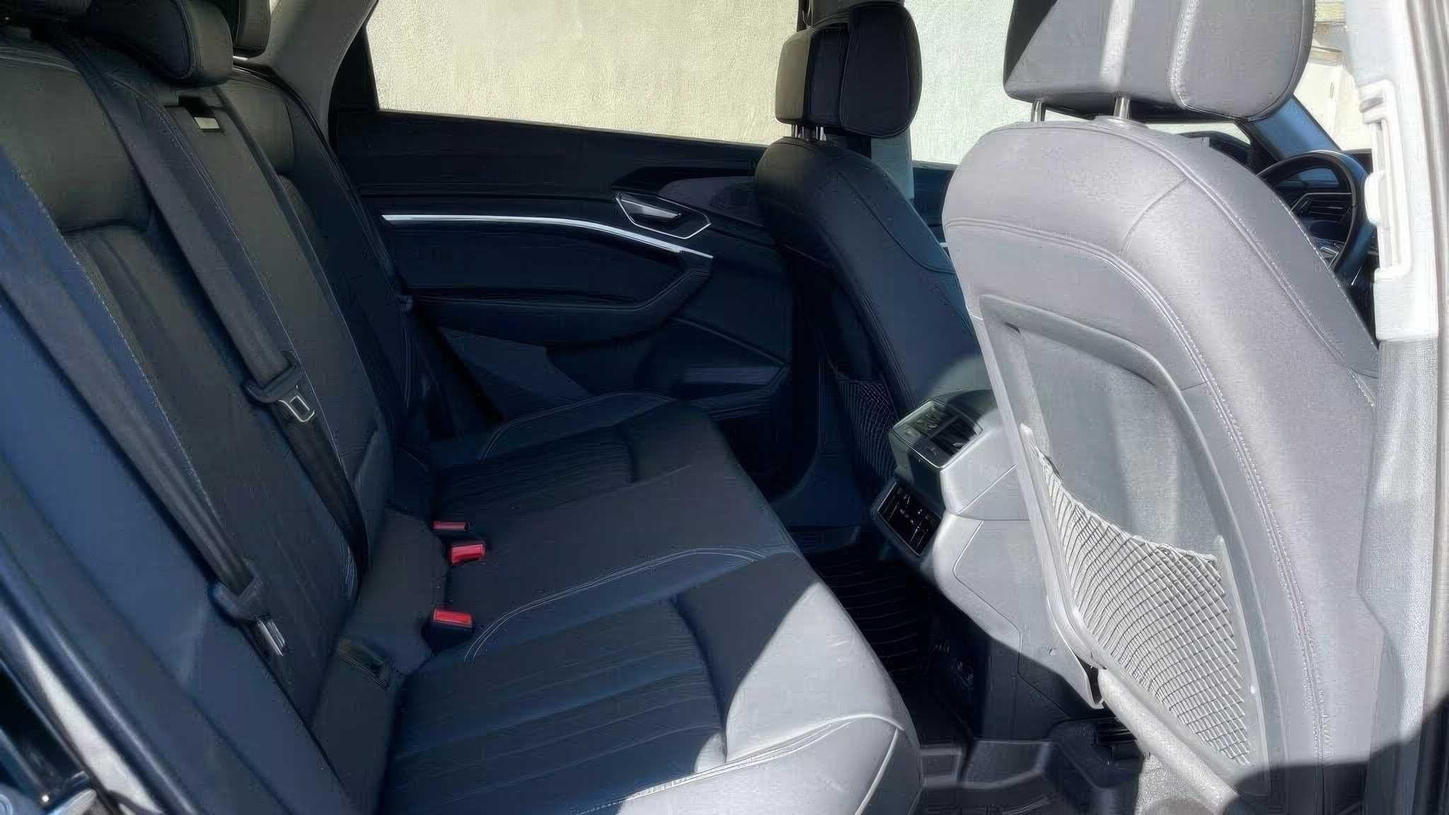 2022 Audi e-tron Premium quattro