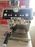 Máquina de café Delonghi La Specialista, em bom estado
