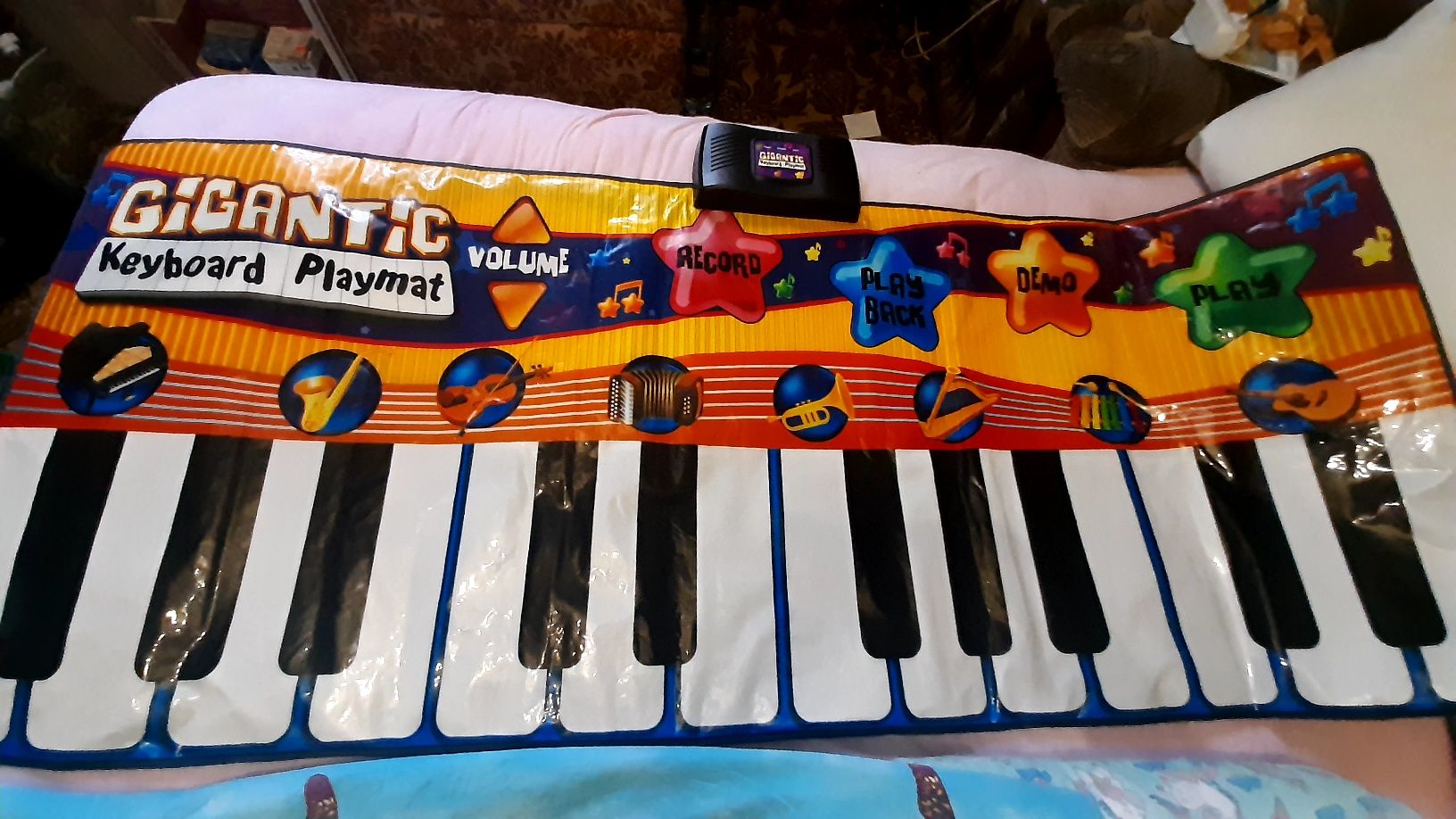 Продам Піаніно  розвиваючі коврики з музикою