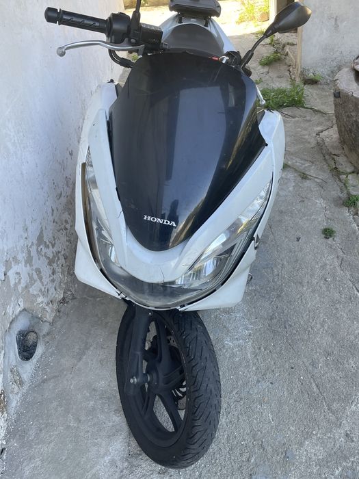 Honda pcx 125 used like good if and boy want send me message very fast