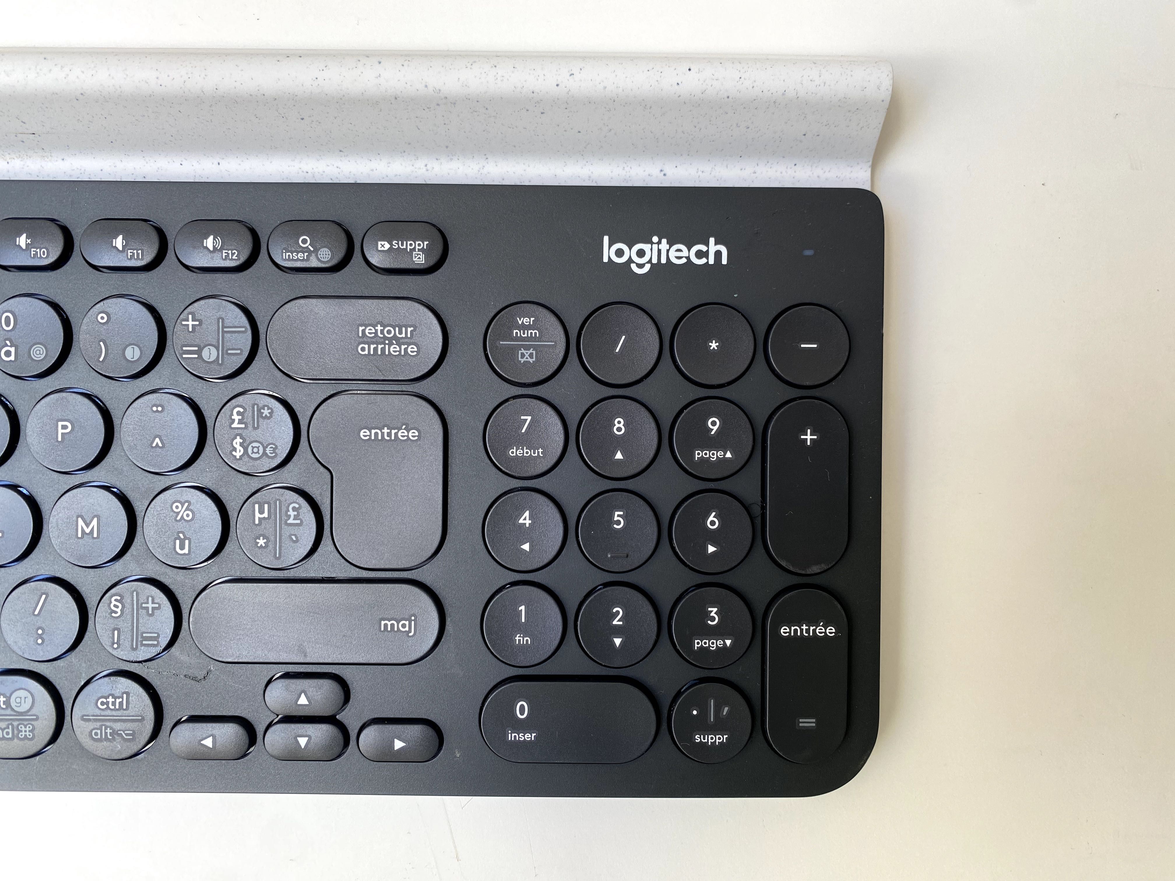Teclado Logitech K780 Multi-Dispositivo Wireless Azerty