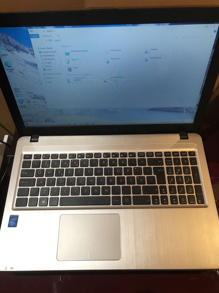 Portatil ASUS core i3