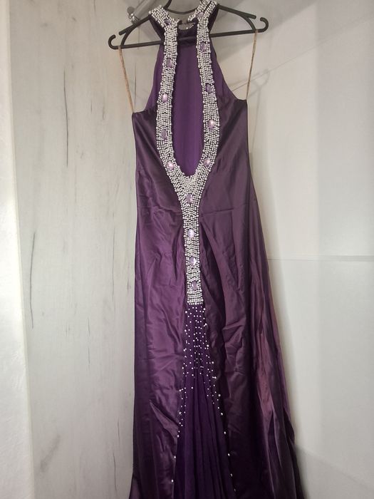 Сукні на будь-яке свято, Хнллоуін, Новий рік, день народження