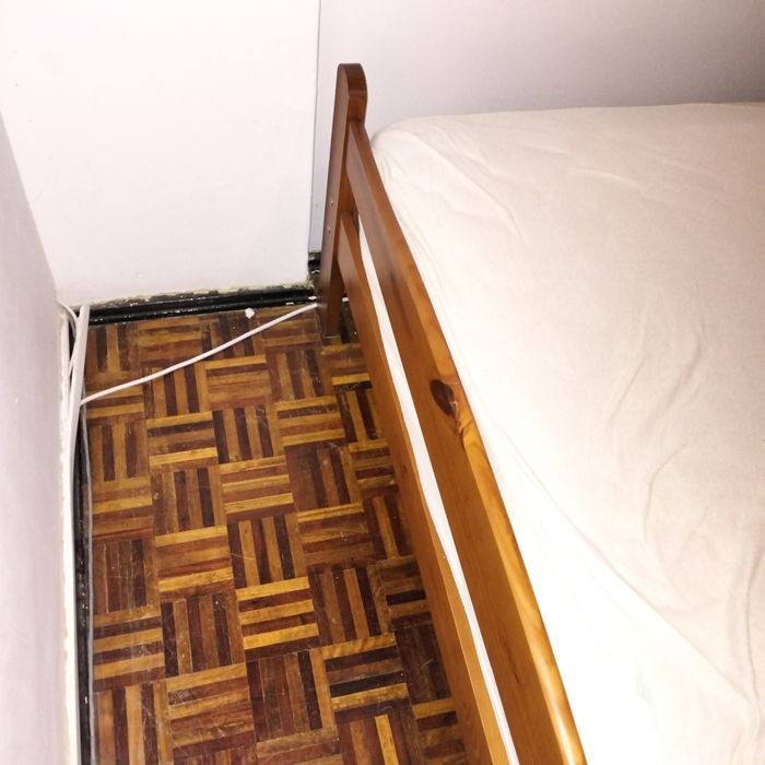 Cama madeira+colchão+ estrado