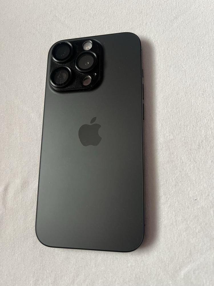 Telefon Iphon 15 pro 512 gb