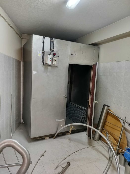 Equipamento refrigeração, Arca frigorífica toda em aço inox.