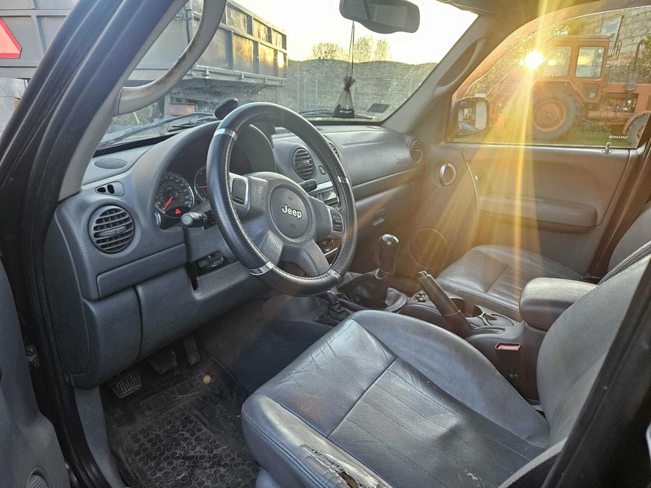 Sprzedam Jeep Cherokee 2.8 CRD, 2005 r. – diesel, stan dobry