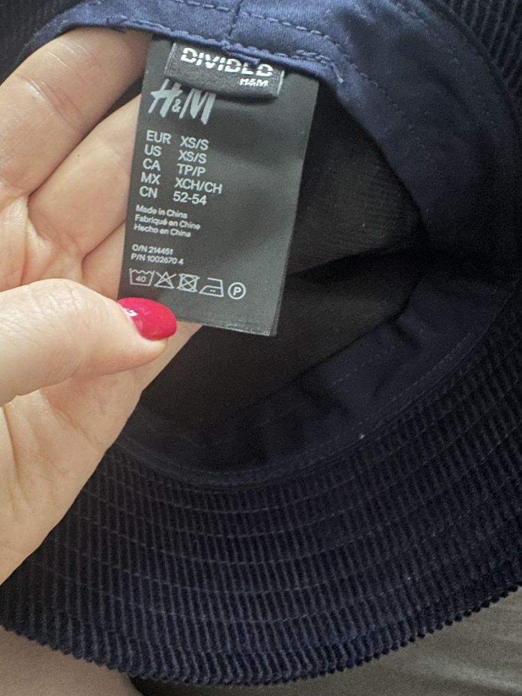 Вельветова панама H&M