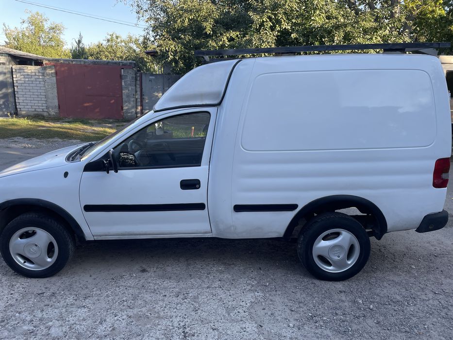 Автомобіль Opel Combo не гнилий
