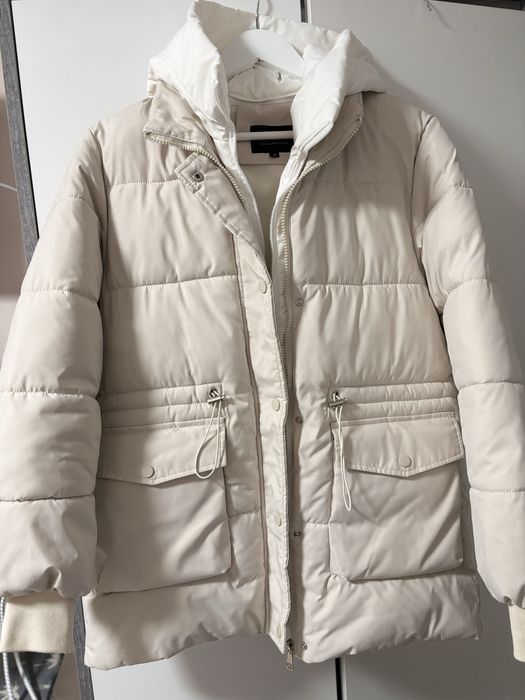 Жіноча зимова куртка