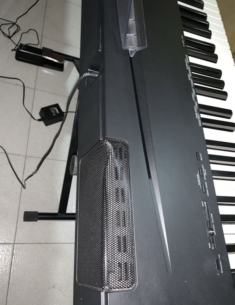 Piano Digital Yamaha P70