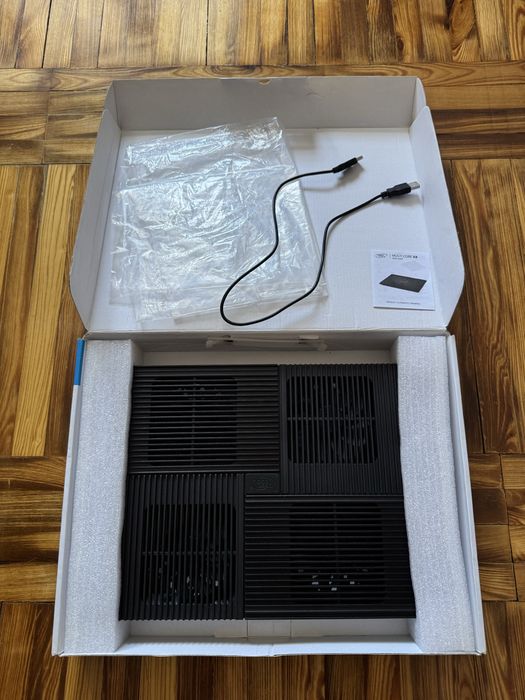 Подставка для ноутбука , кулер