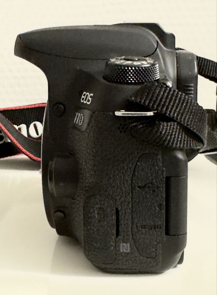 Canon EOS 77D Body – Stan bardzo dobry – Gotowy do działania!