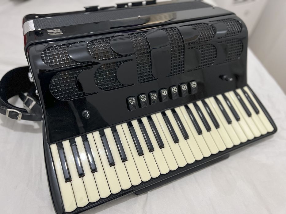 Acordeon italiano Ballone Burini