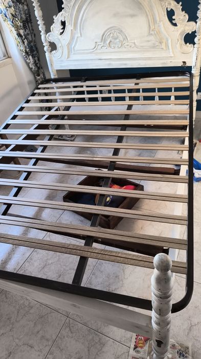 Estrado de cama novo