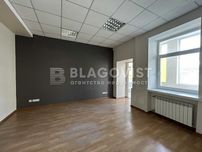 Продається нежитлове приміщення Хорива 1а