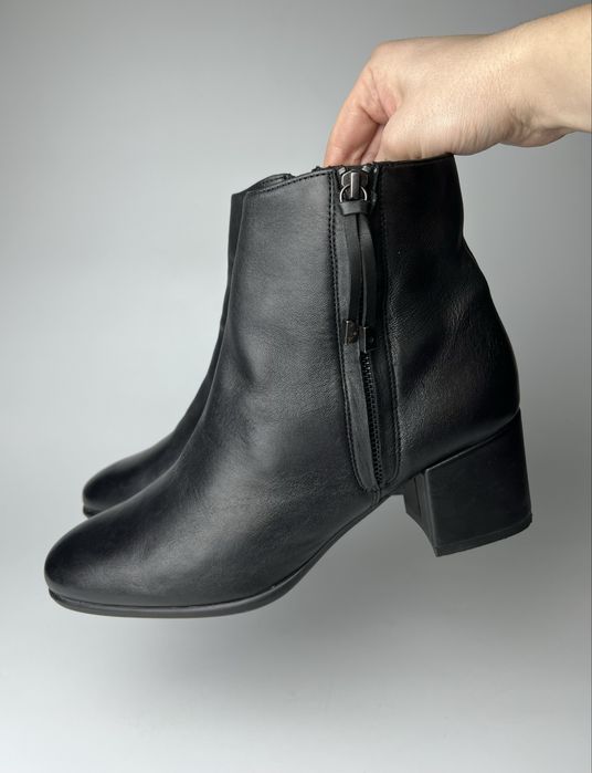 42р. Шкіряні жіночі черевики Leone