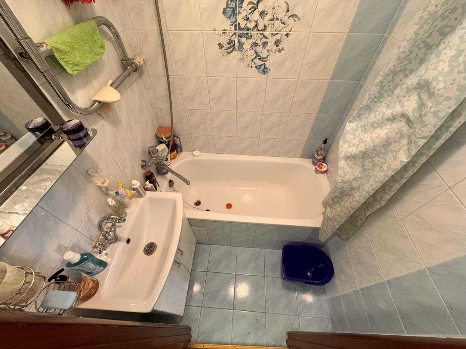 Продаж 2 кімнатної квартири з ремонтом, вул. Зарицьких / Франка, Львів