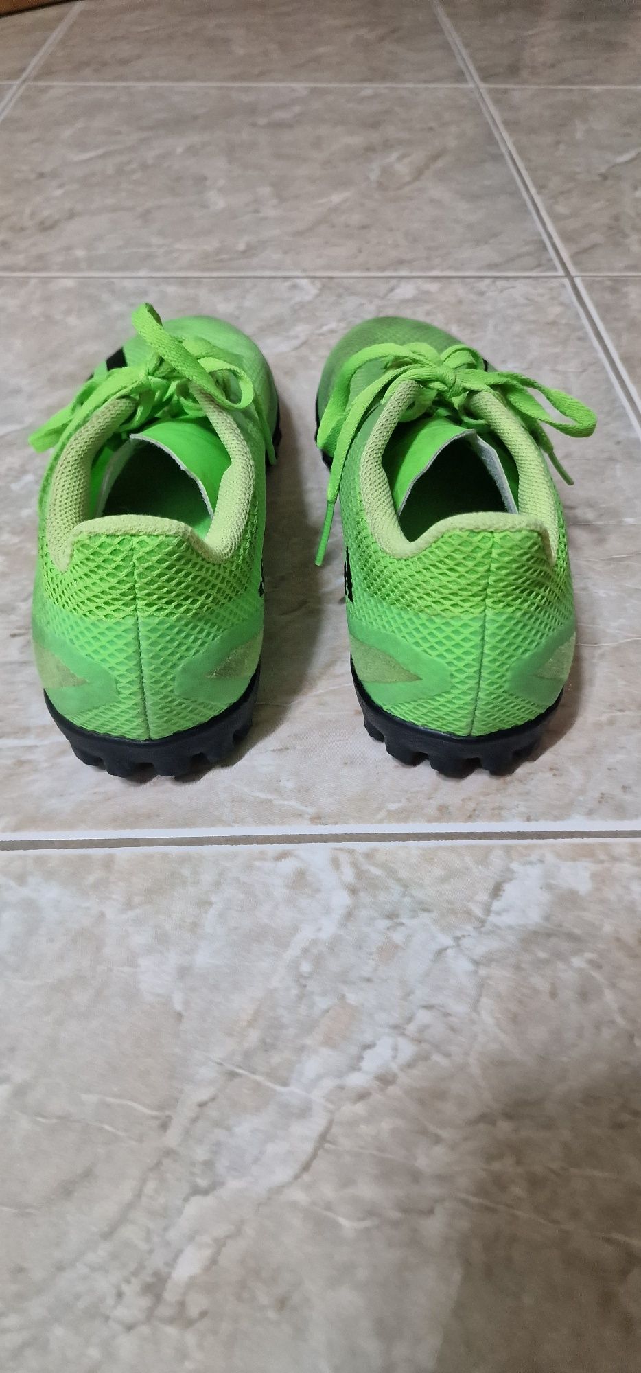 Chuteiras adidas tamanho 42