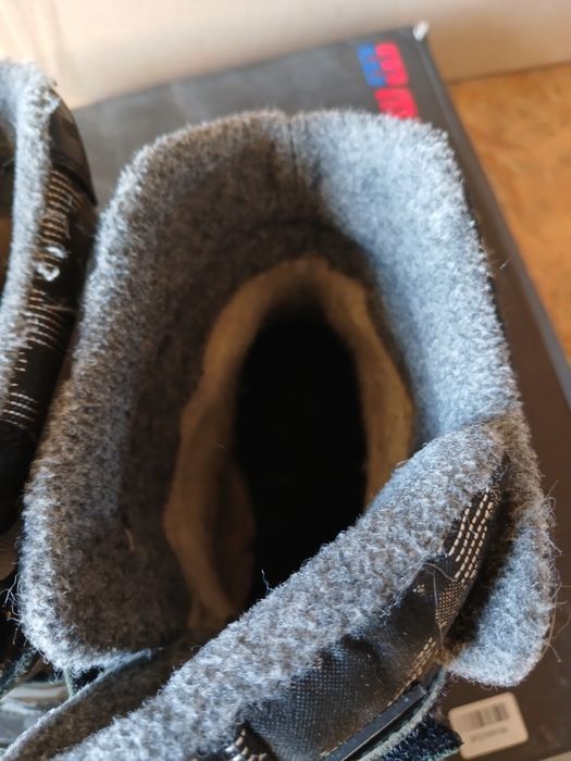 Зимові черевики фірми мінімен для підлітка