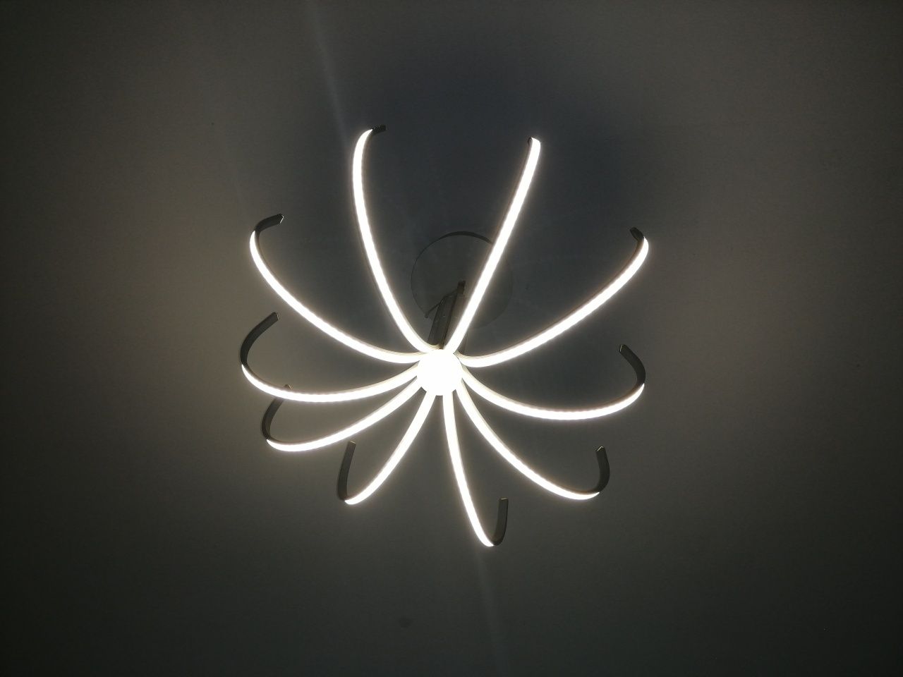 Lampa wisząca LIS SPINER zintegrowane źródło LED