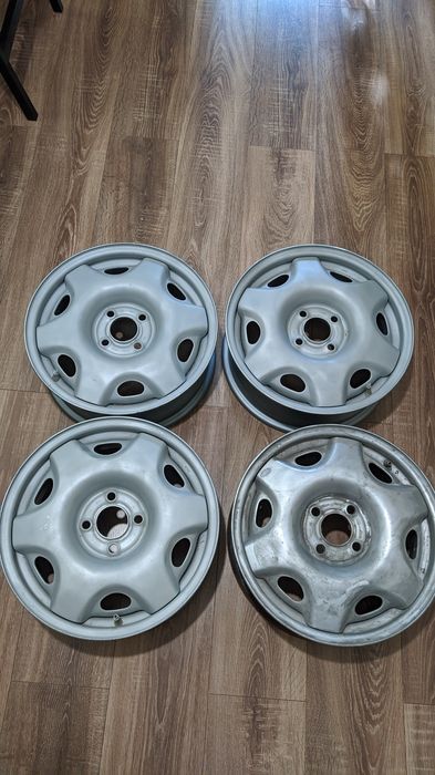 Диски R15 5,5j 4*100 ЦО 60.1 ET46